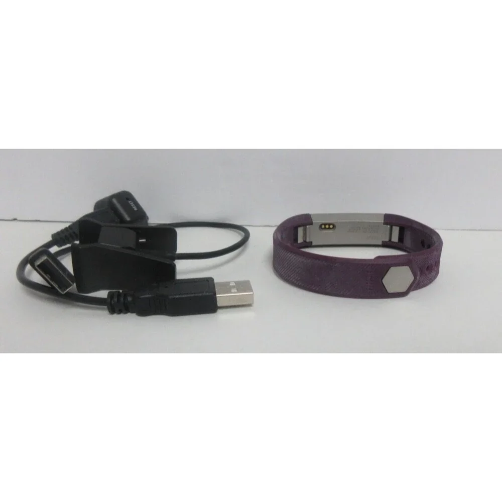 Striiv Fusion Fitness Activity Tracker & Smartwatch with Charging Cradle& Purpl
